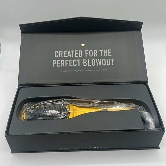 BNWT - DRYBAR THE BRUSH CRUSH HEATED STRAIGTENING BRUSH - Picture 4 of 4